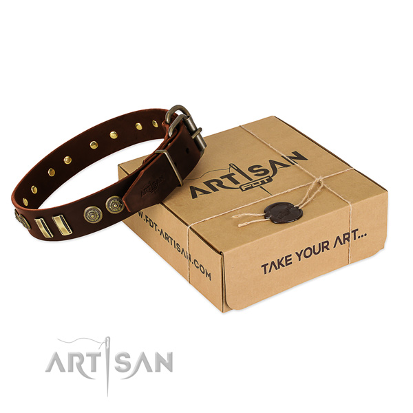 Strong D-ring on natural leather dog collar for your four-legged friend